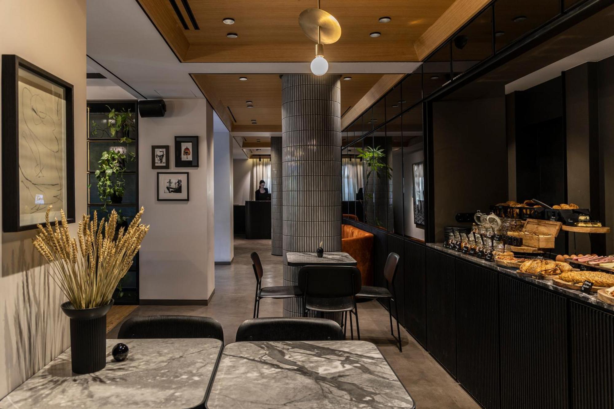 The Modernist Hotel Atenas